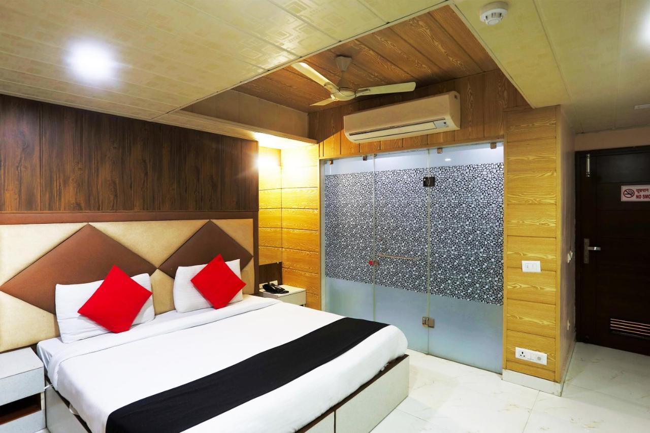 Capital O 23188 Glory Villa นิวเดลี ภายนอก รูปภาพ